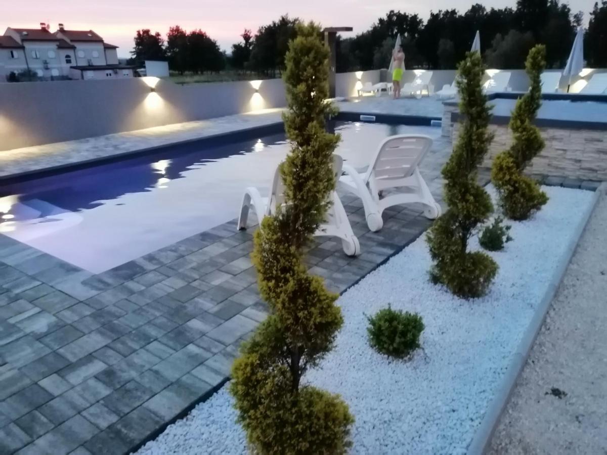 Apartments Katja Пореч Экстерьер фото