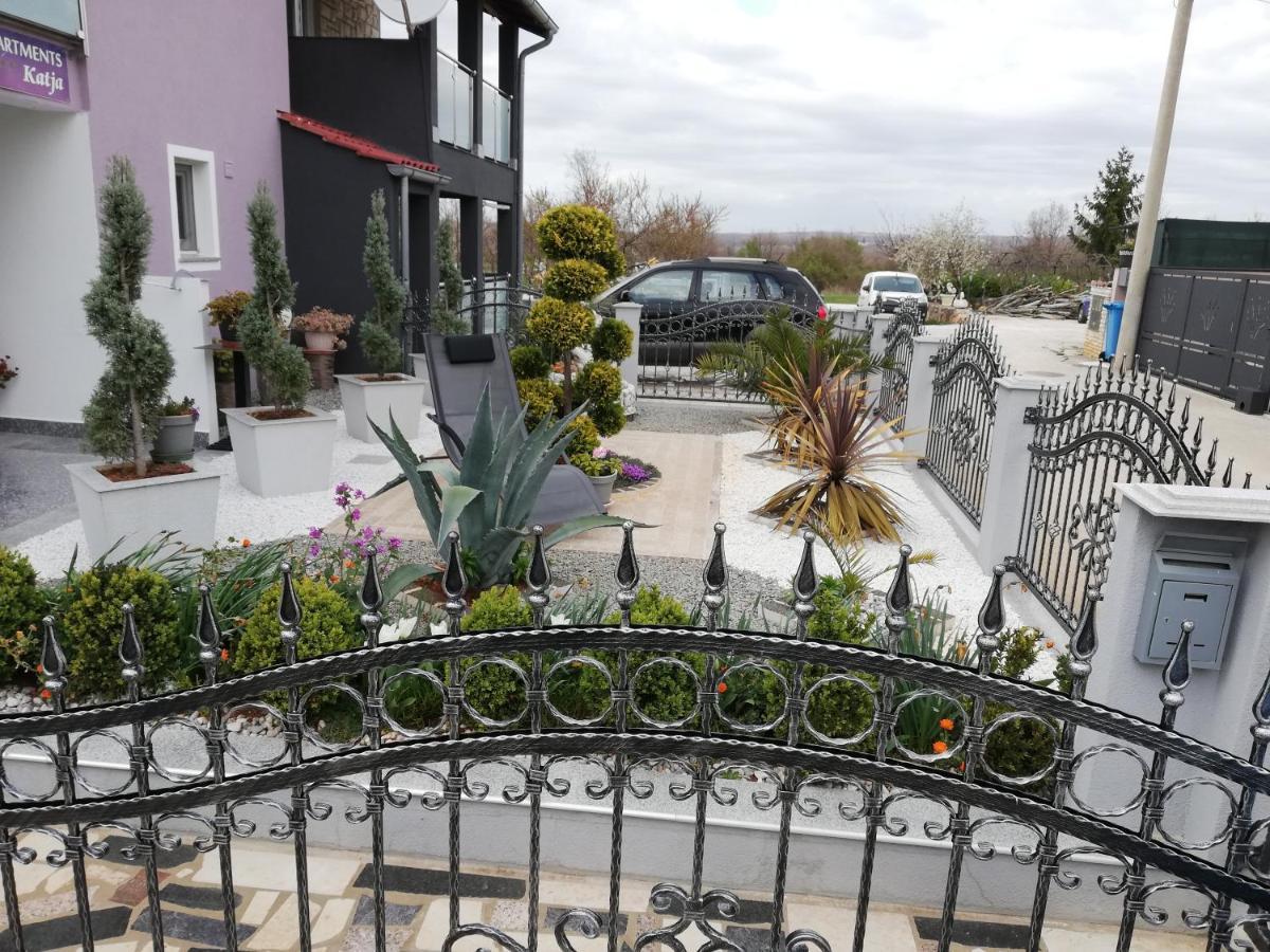 Apartments Katja Пореч Экстерьер фото