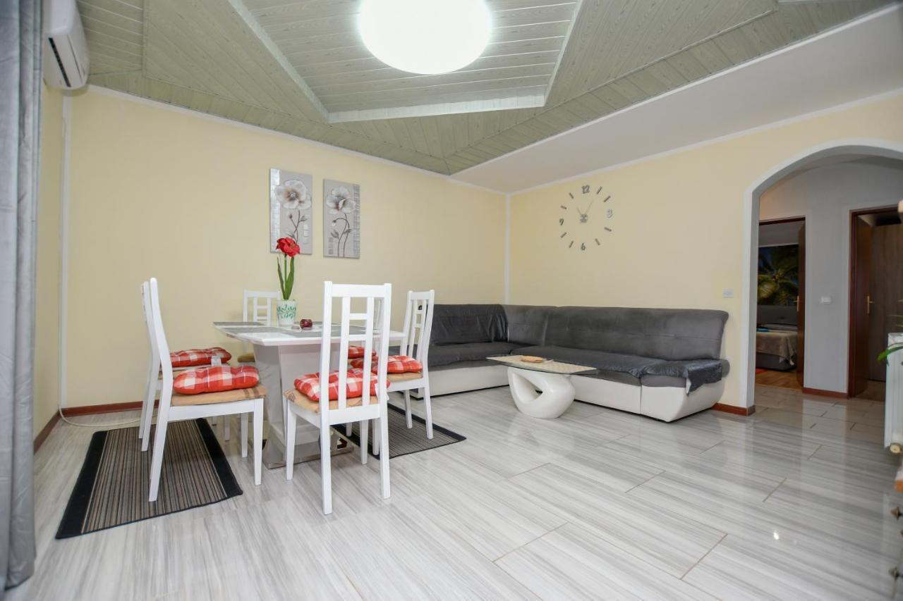 Apartments Katja Пореч Экстерьер фото