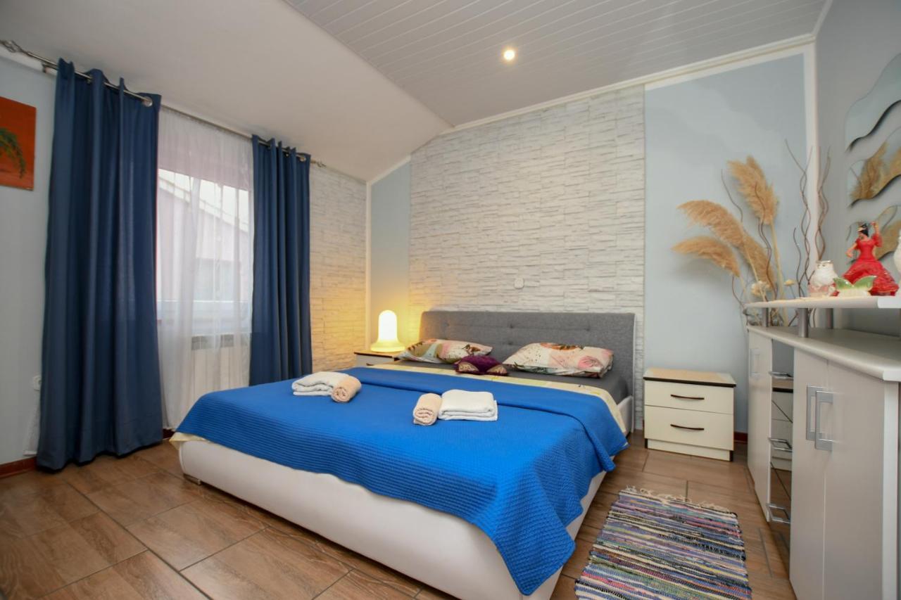 Apartments Katja Пореч Экстерьер фото