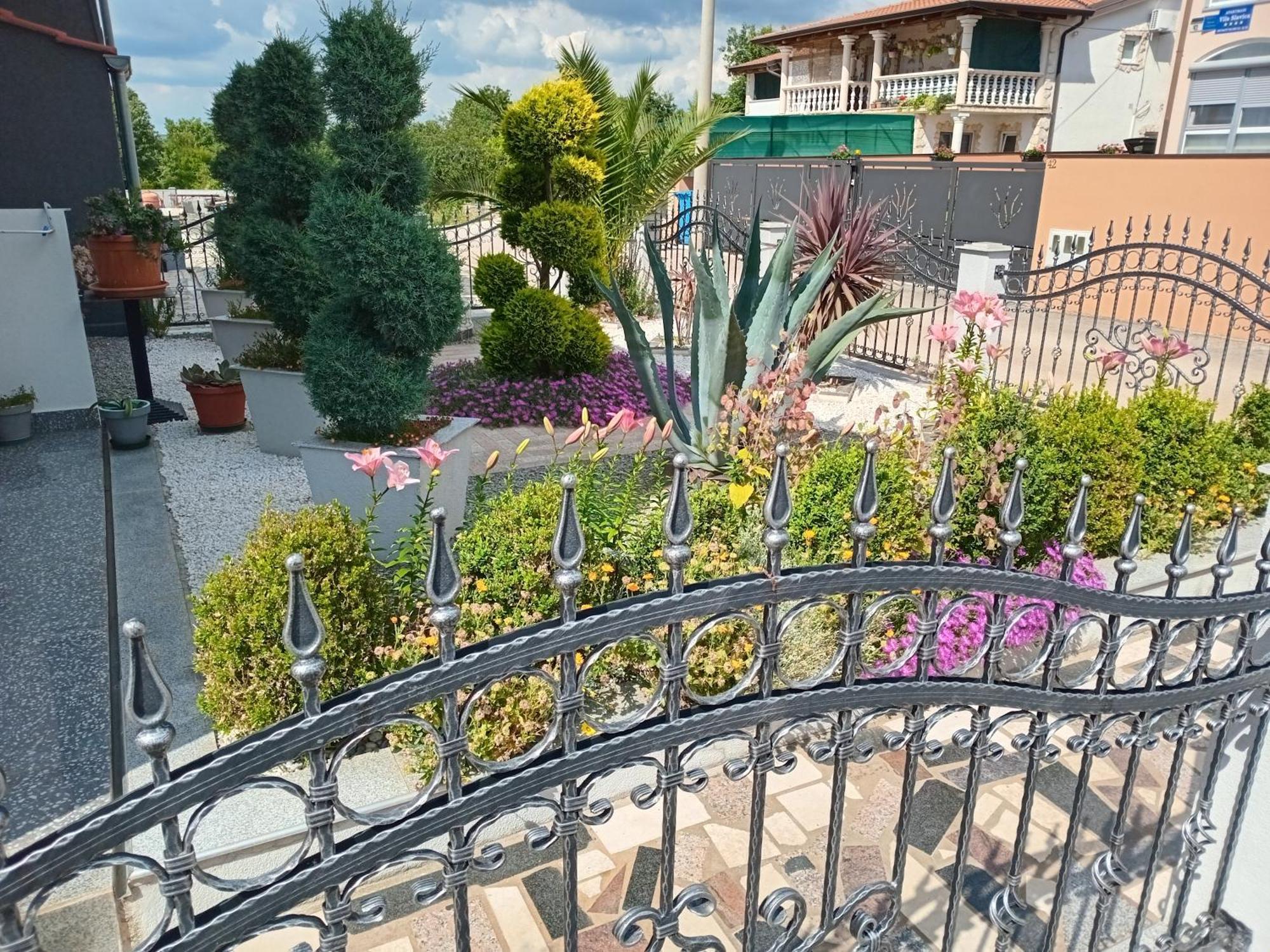 Apartments Katja Пореч Экстерьер фото